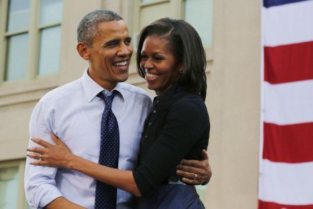Счастливы вместе 25 лет : Барак и Мишель Обама