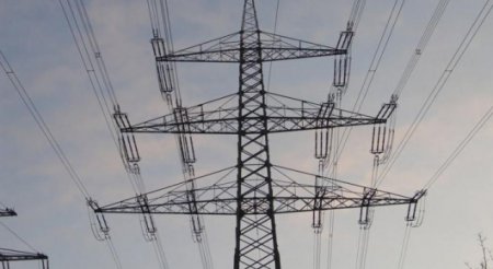 Возле Чонгара взорвали две электроопоры для подачи электричества в Крым