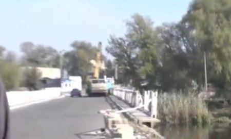Журналісти прискорили ремонт аварійного мосту на Кіровоградщині. ВІДЕО