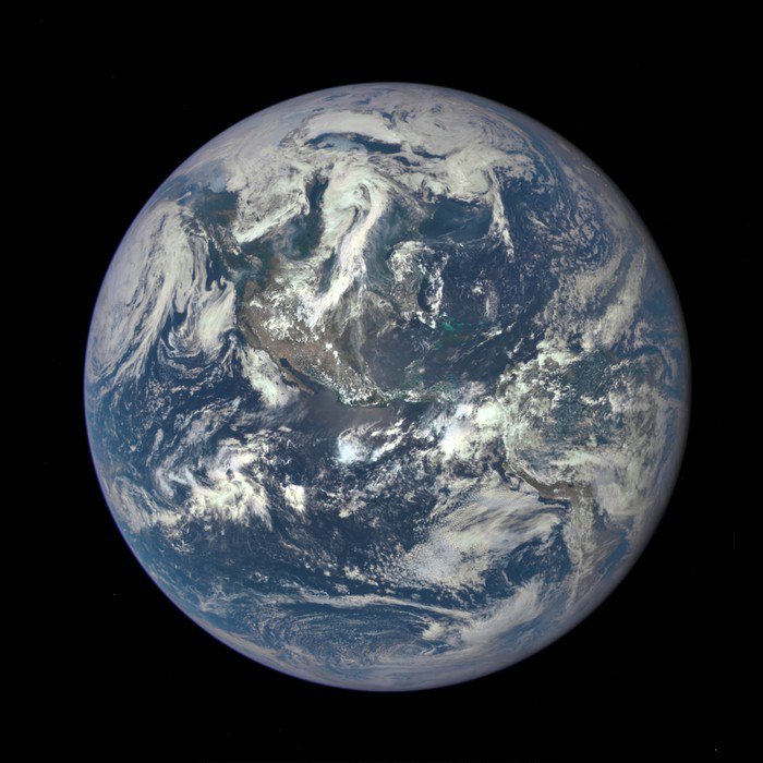 Спутник DSCOVR сделал сверхчеткое фото Земли