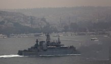 Біля протоки Босфор в "заторі" кілька російських суден