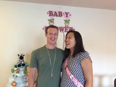 Марк Цукерберг поделился фотогорафиями своей беременной жены
