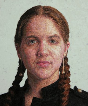 Американская художница "рисует" портреты нитками. ФОТО