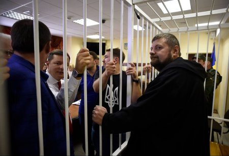 Мосійчук після голодування і гучних заяв вийшов на свободу (відео)