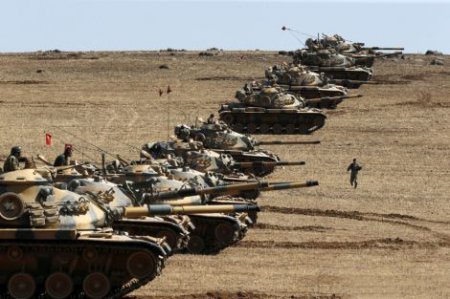 Турция перебросила к границе с Сирией 20 танков