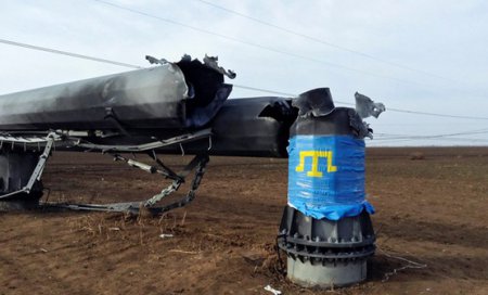 «Укрэнерго» прекратило ремонт крымской ЛЭП