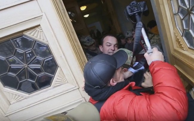 Активистам Кривого Рога удалось прорваться в ВР