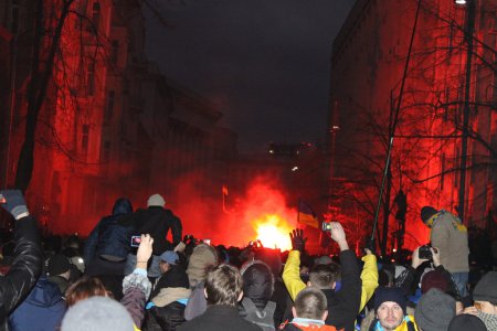 Начало Майдана. Штурм АП два года назад. Старые воспоминания и новые фото