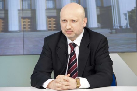 Александр Турчинов уверен, что Украина должна ввести жесткий визовый режим с РФ. ВИДЕО
