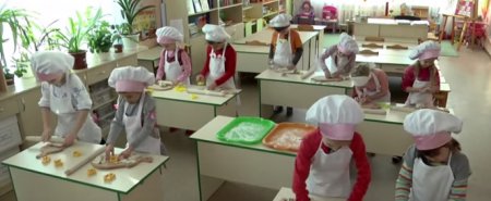 Печиво від діточок для бійців АТО. Відео