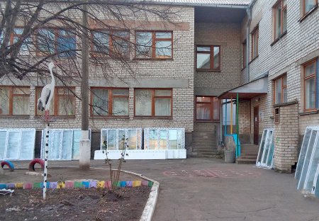 Осколки войны: в Николаевке восстанавливают пострадавшие во время боевых действий детские сады. ФОТО