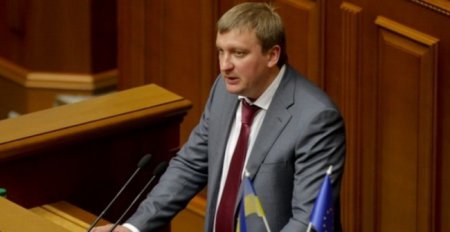 НАБУ розслідує справу про рейдерство щодо міністра Петренка