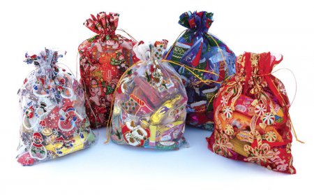 Дети Харьковщины получат новогодние подарки с карамельками по цене хороших шоколадных конфет