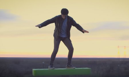 Летающий скейт - уже реальность. ВИДЕО