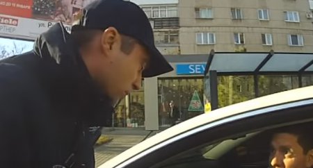 В Одессе неадекватный водитель угрожал расправой полицейскому. ВИДЕО
