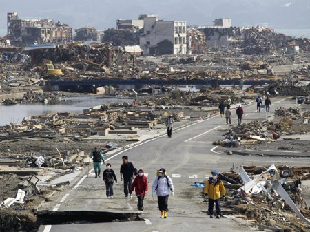 Япония восстанавливается после катастрофы на "Фокусиме". ФОТО