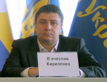 Министр культуры предлагает жестко наказывать радиостанции, которые не транслируют украинские песни