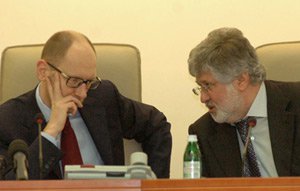 Лещенко: Яценюк лоббирует интересы Коломойского