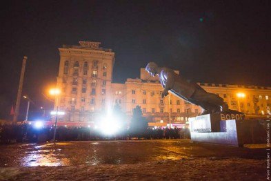 В Днепропетровске открыто уголовное производство по факту сноса памятника Петровскому