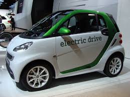 Smart ForTwo - первый экологичный электромобиль 2015 года