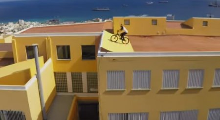 Путешествие по крышам на велосипеде. ВИДЕО