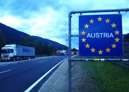 Австрия внезапно закрыла границы: действие Шенгенского соглашения приостановлено