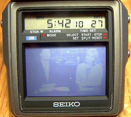 В Японии часы с телевизором продавали еще в 1982 году! ФОТО