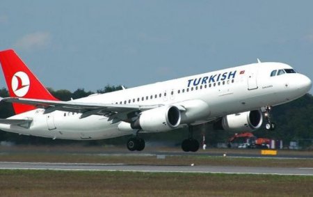 Из-за записки о бомбе экипаж самолета Turkish Airlines совершил посадку в Ирландии