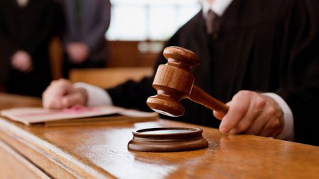 Готовим указ об увольнении еще 28 судей, судивших майдановцев - Порошенко