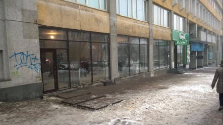В Киеве снесли нелегальную пристройку одного из столичных ресторанов