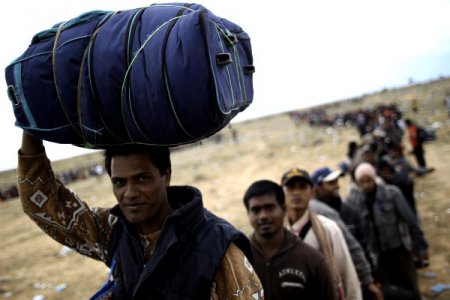 Власти Швеции планируют депортировать 80 000 беженцев