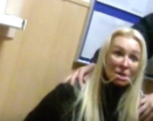 Блондинка на Range Rover устроила настоящий скандал в центре Киева