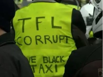 Тысячи черных кэбов протестуют против такси Uber