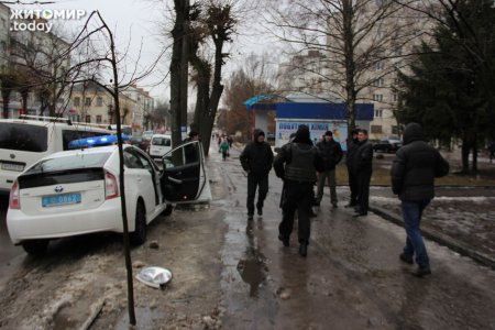 Житомирские работники полиции попали в ДТП. ФОТО