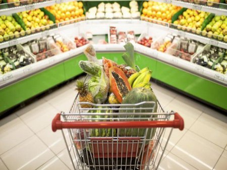 Французским супермаркетам запретили выбрасывать непроданную еду