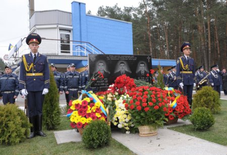 Годовщина расстрела сотрудников ГАИ под Киевом. Осиротевшие родные вспоминают события страшной ночи. ВИДЕО