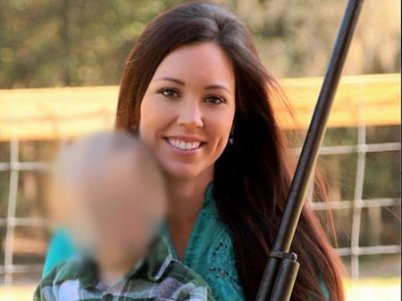 В США четырехлетний ребенок выстрелил в свою мать