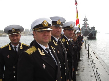 Зачем украинская власть своими руками убивает украинский флот?