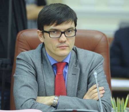 Министр инфраструктуры Украины Андрей Пивоварский уходит в отставку - источник