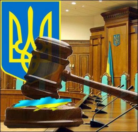 Печерский суд Киева отказал в аресте счетов жены скандального судьи Емельянова