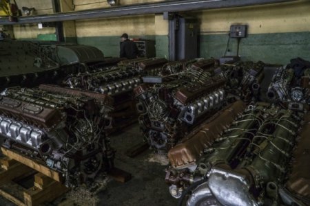 Bloomberg сделал впечатляющий фоторепортаж с танкового завода в Украине. ФОТО