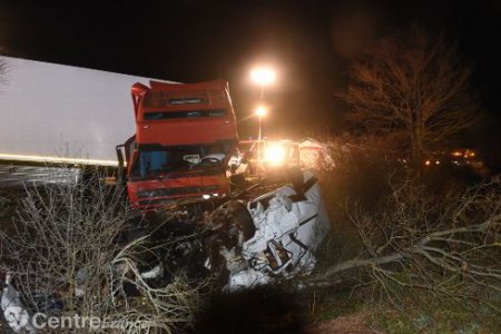 В страшном ДТП во Франции погибли 12 человек. ФОТО