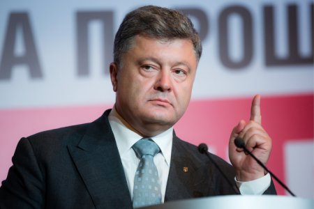 Порошенко пообещал в США, что политический кризис в Украине закончится на этой неделе