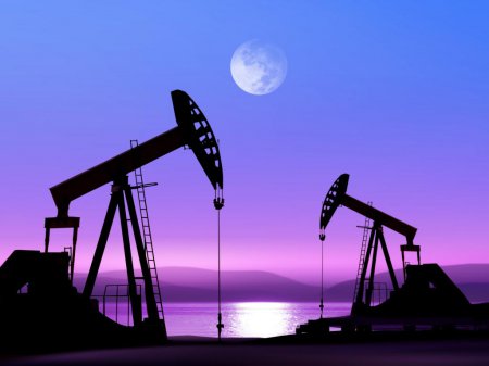Мировые цены на нефть вновь поползли вверх