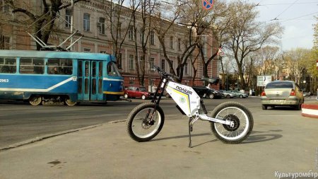 Одесскую полицию пересадят на электровелосипеды