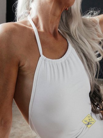 Американская 61-летняя фотомодель снялась в рекламе купальников. ФОТО