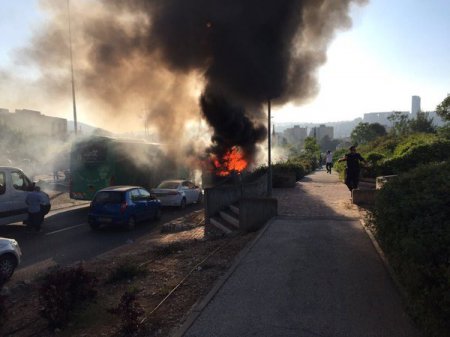 В Иерусалиме взорвался автобус, есть пострадавшие
