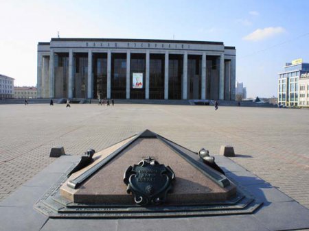 В Беларуси отчаявшийся мужчина поджег себя прямо в центре столицы 