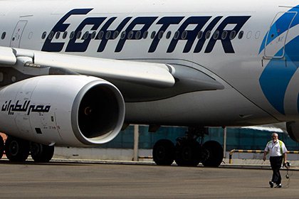 В сети появилось непроверенное на подлинность видео падения самолета EgyptAir