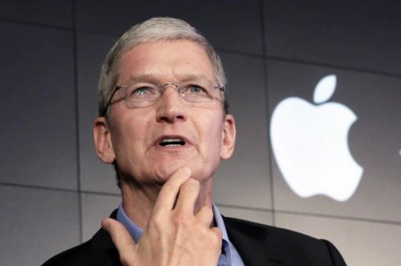 Аналитики обвинили в спаде продаж Apple генерального директора компании